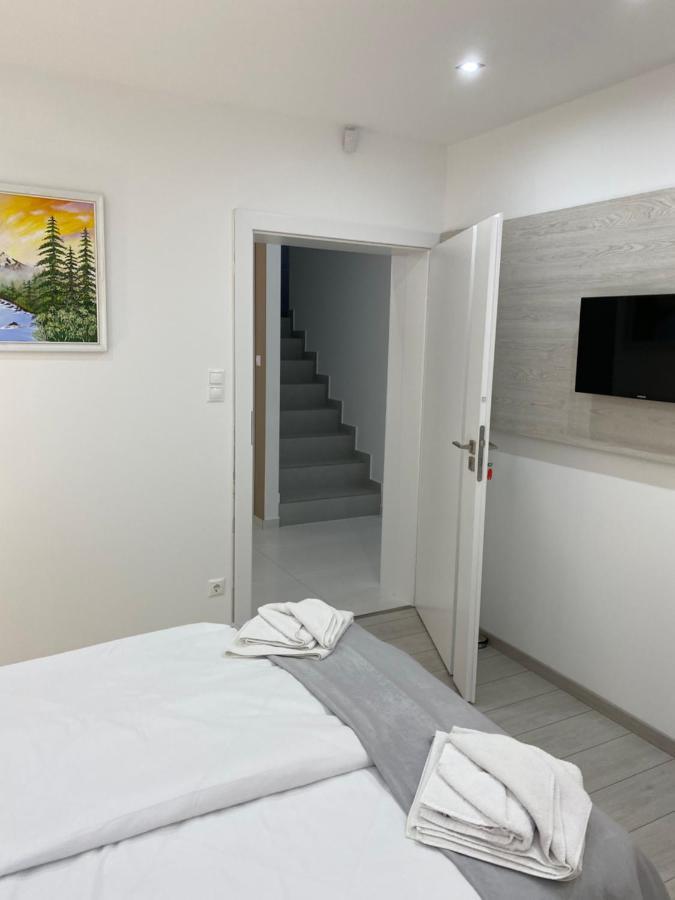 Amira & Wellness Apartment
