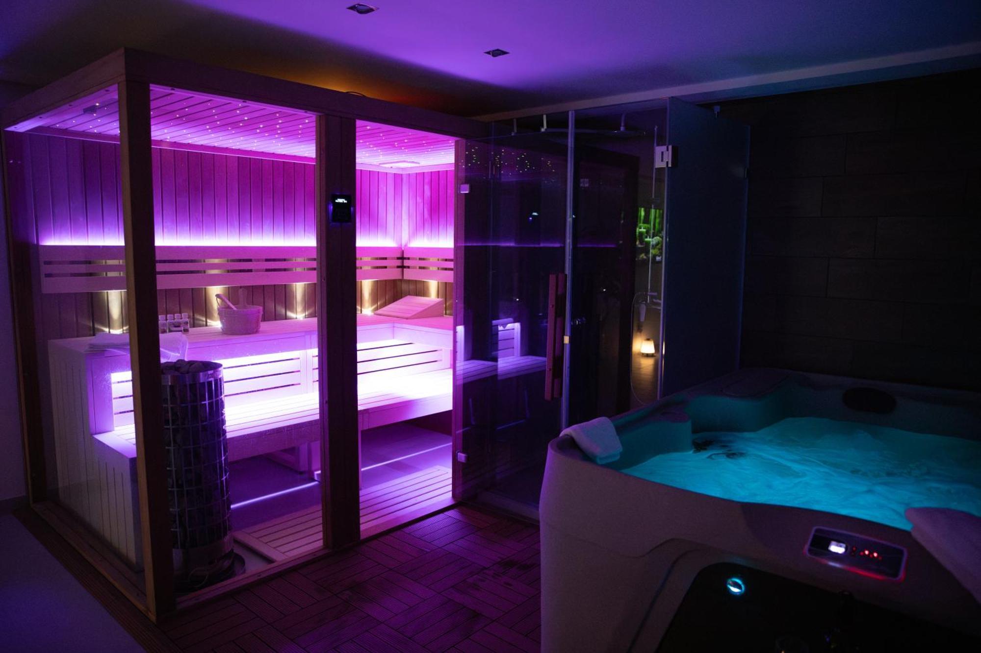 Amira & Wellness Apartment